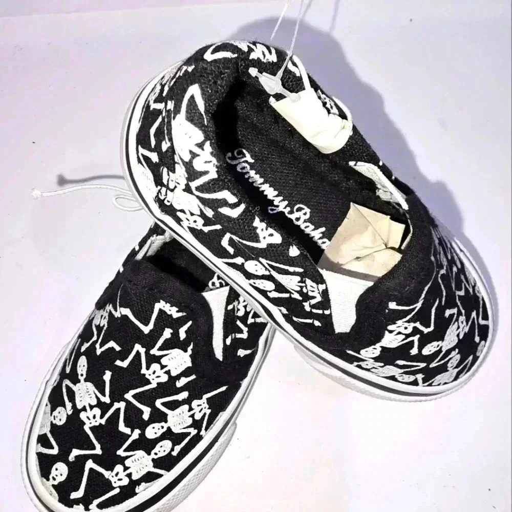 Tommy Bahama Shoes Toddler Size 5Slip On Black Canvas Comfort Round Toe Skeleton